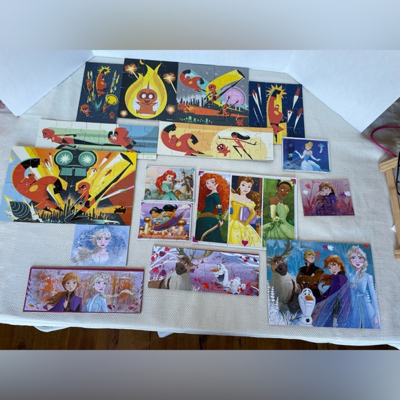 Disney Other - 16 Wooden Jigsaw Puzzles including Frozen, Disney Princesses, Incredible
